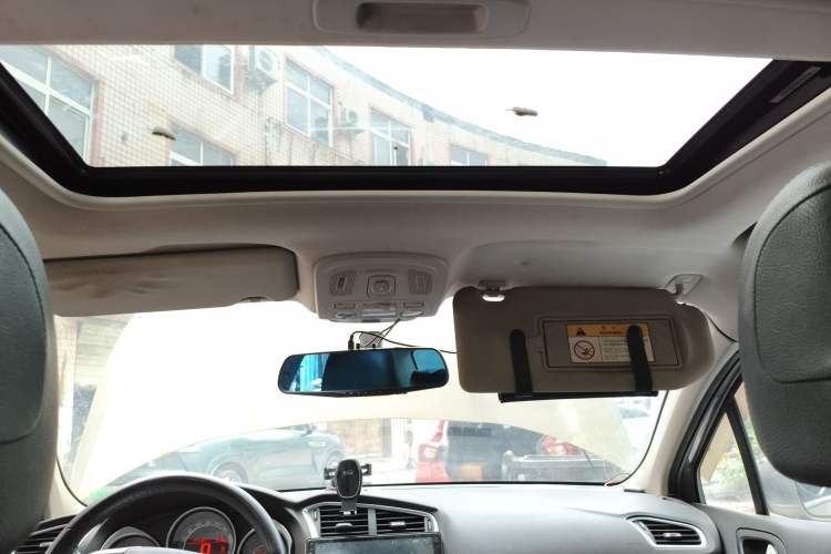 Used Citroen C4L 2014 1.6THP Intelligent Drive Automatic Dynamic Model Headliner