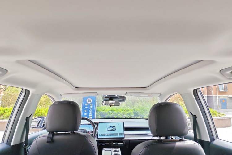 Used AION Y 2023 Plus 510 Smart Edition Headliner