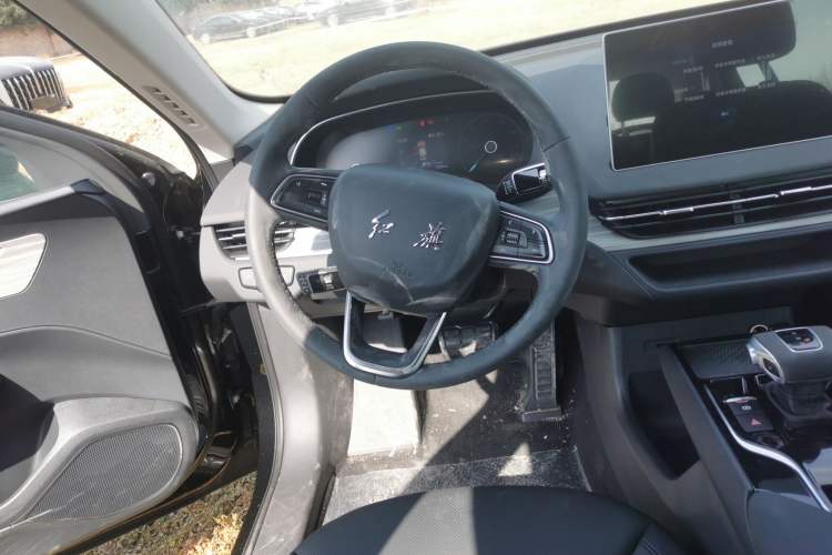 Used Hongqi E-QM5 2024 500km Range Edition
