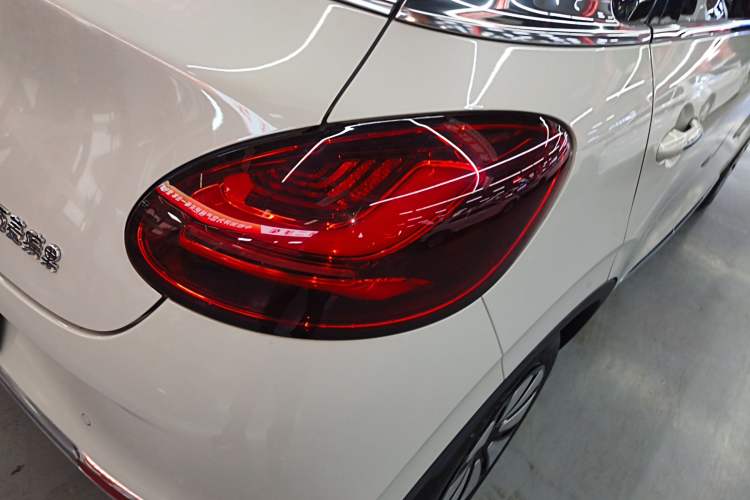 Used Wuling Bingo 2024 333 km Enjoyment Version Right Rear Taillight