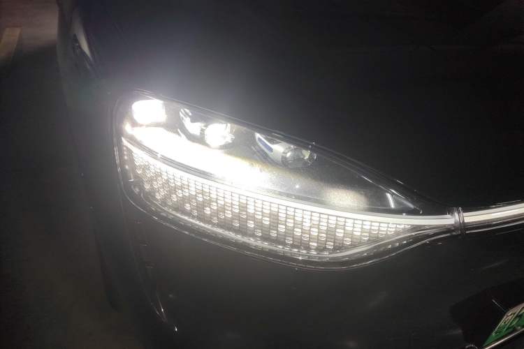 Used Hima AITO M9 2024 Range-Extended Ultra Version 52 kWh 5-Seater Model