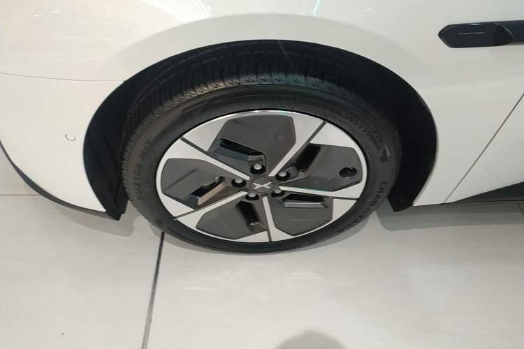 Used XPeng MONA M03 2025 515 Long-Range Plus Left Front Wheel Hub