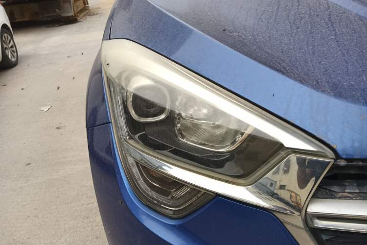 Used Chery Tiggo 5x 2017 1.5T Manual Luxury Model Right Front Headlight