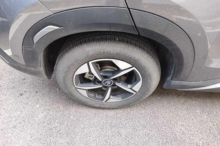 Used BYD Yuan UP 2025 Intelligent Driving Version 401 km Beyond-Range Edition
