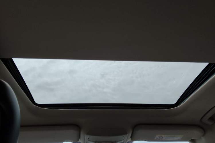 Used Lincoln MKC 2018 2.0T Two-Wheel Drive Luxury Edition