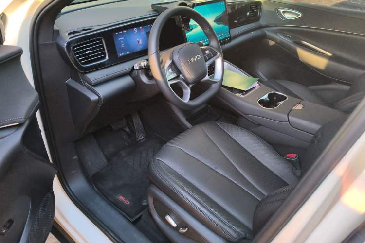 Used BYD Sealion 06 New Energy 2025 Model EV 605 Navigation Pro Edition Driver Seat