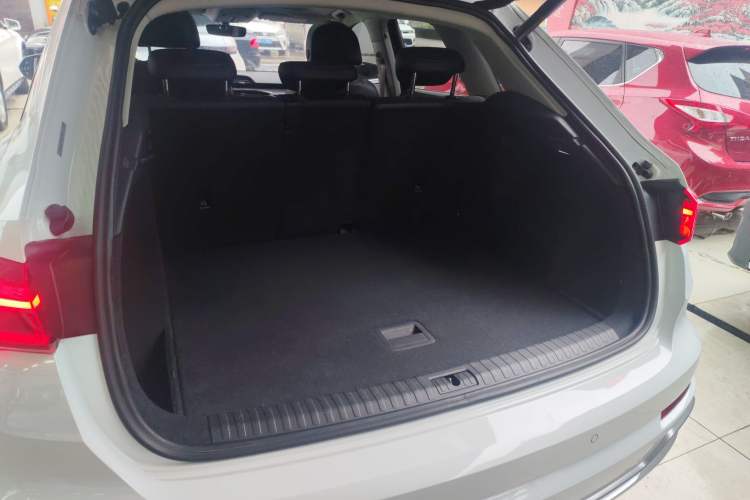 Used Audi Q3 2019 35 TFSI Advanced Dynamic Edition Trunk