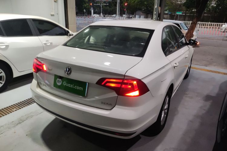 Used Volkswagen Bora 2016 1.6L Automatic Fashion Model
