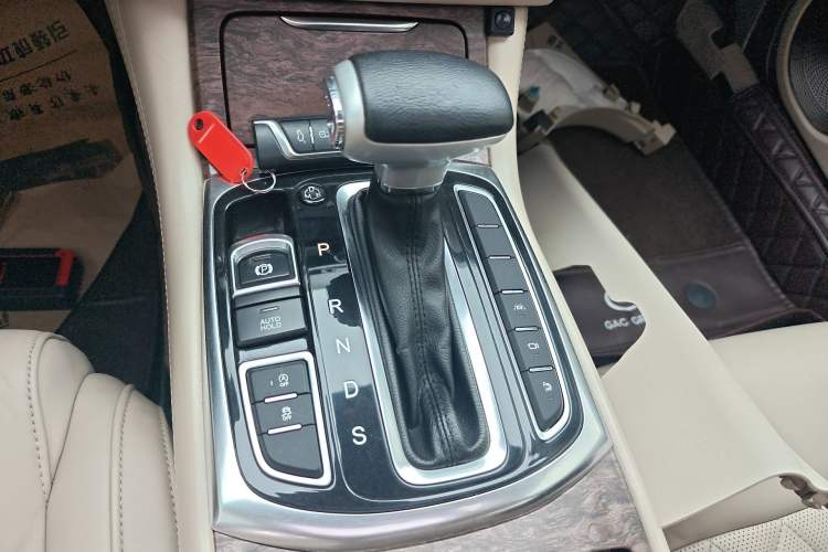 Used GAC Trumpchi GA8 2017 280T Executive Edition
