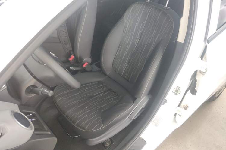 Used CHANGAN Benni E-Star 2021 National Edition Xin Yue Version (Fast-Charging Edition) Lithium Iron Phosphate (31.95 kWh)
