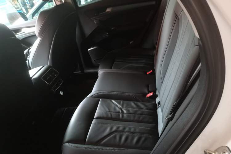 Used Audi Q5L 2022 40T Fashionable and Dynamic Model