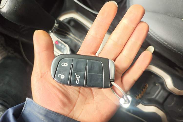 Used Jeep Renegade 2016 1.4T Automatic Smart Edition Vehicle Key