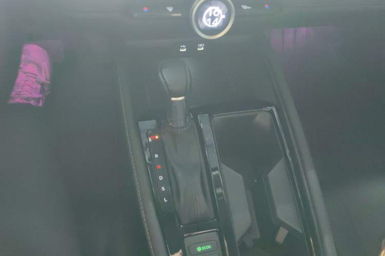 Used Honda Inspire 2023 260TURBO Deluxe Edition Gear Lever