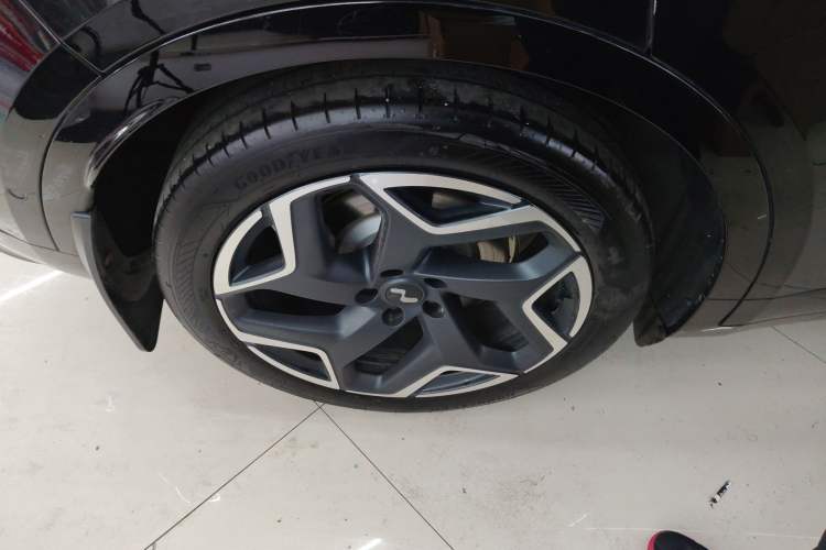 Used ONVO L60 2024 60 kWh Rear-Drive Version
