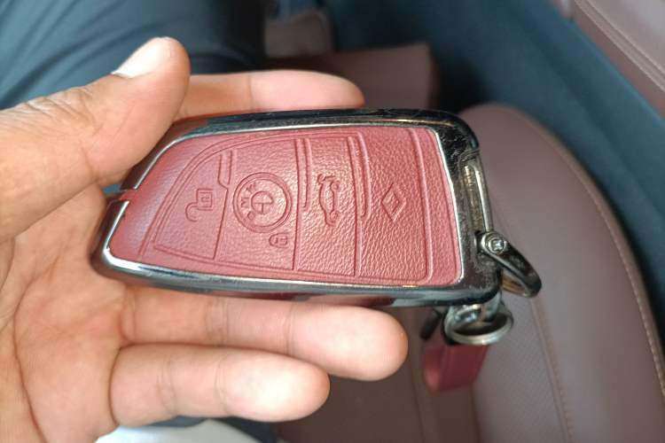 Used BMW X6 2020 xDrive40i Luxury Model with M Sport Package