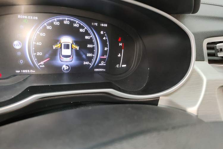 Used Geely Auto Emgrand X7 Sport 2018 1.8TD Automatic Two-Wheel Drive Smart Connect 4G Internet Edition
