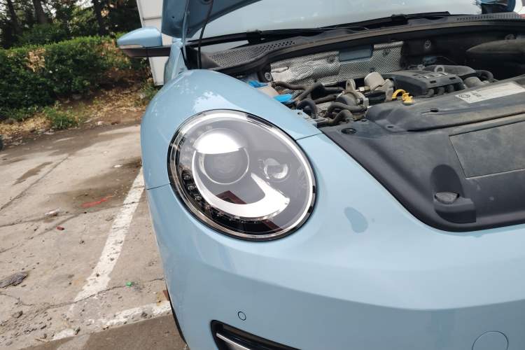 Used Volkswagen Beetle 2015 180TSI Convertible Edition
