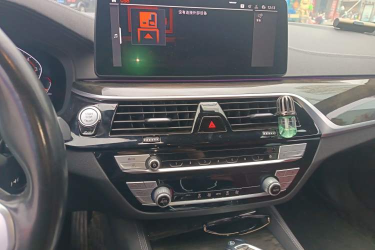 Used BMW 5 Series 2022 Restyled 525Li M Sport Package Audio And AC Panel