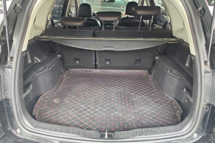 Used Haval H6 2013 Upgraded Model 1.5T Manual Two-Wheel Drive Elite Version