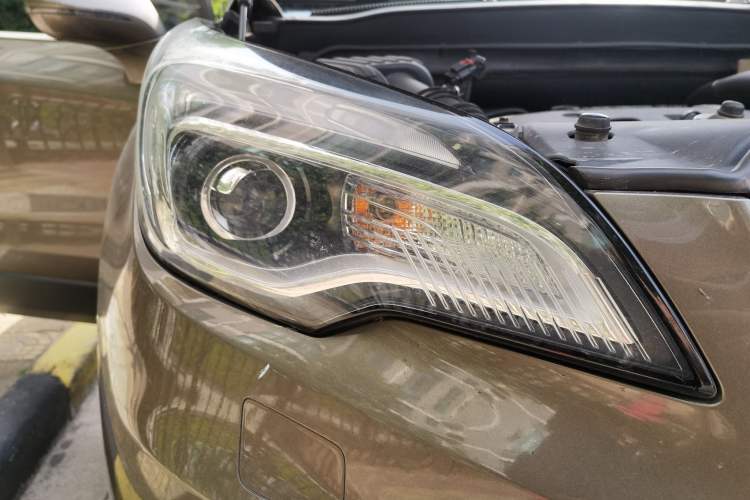 Used Buick Envision 2017 28T Four-Wheel Drive Luxury Model
