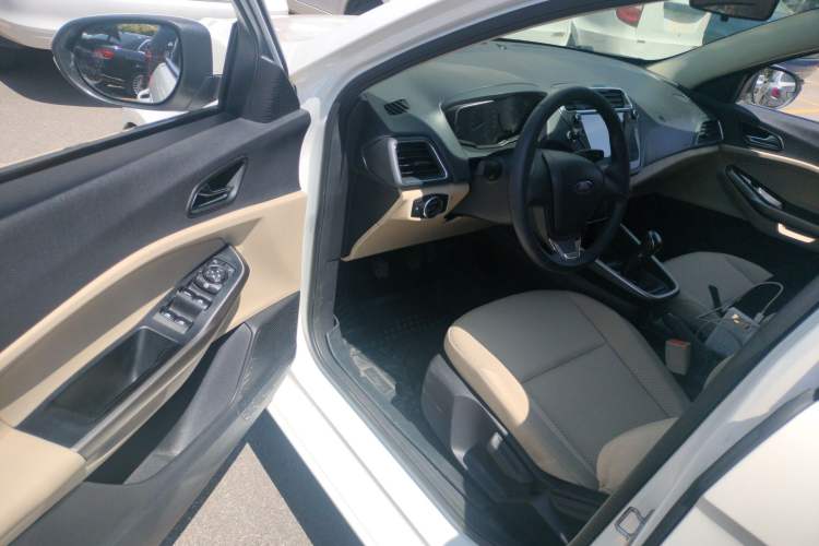 Used Ford Escort 2017 Revised Version 1.5L Manual Comfort Edition