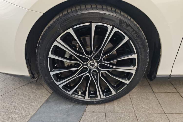 Used MG 7 2023 2.0T Automatic Hunter Luxury Edition