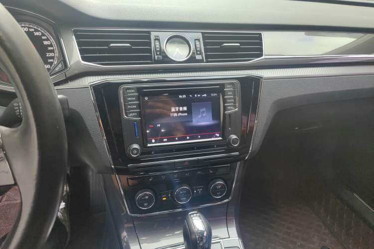 Used Volkswagen Passat 2017 330TSI DSG Prestige Edition
