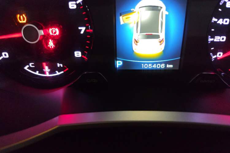 Used Geely Auto Emgrand GS 2017 Elegant Edition 1.3T Automatic Smart Connectivity Model Odometer Close Up