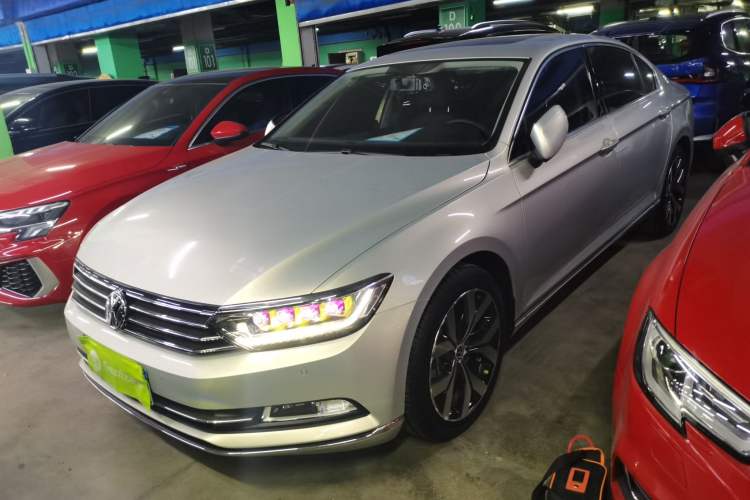 Used Volkswagen Magotan 2019 280TSI DSG Leading Model China VI Standard