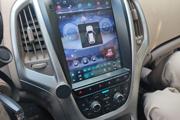 Used Buick GT 2013 GT 1.6L Manual Entry-Level Model Audio And AC Panel