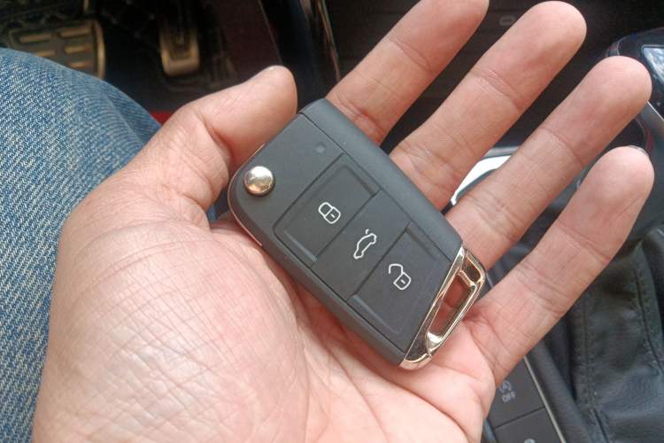 Used Volkswagen Tayron X 2020 330TSI Two-Wheel Drive Luxury Smart Connectivity Version Interior 1