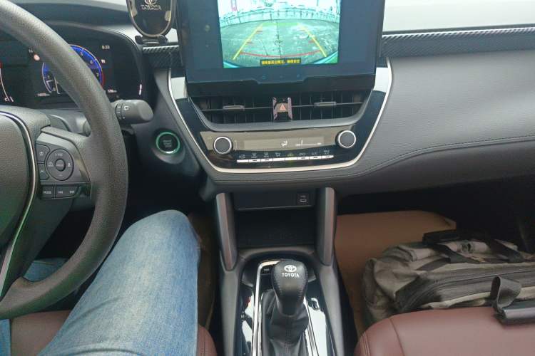 Used Toyota FRONTLANDER 2024 2.0L CVT Leading Edition
