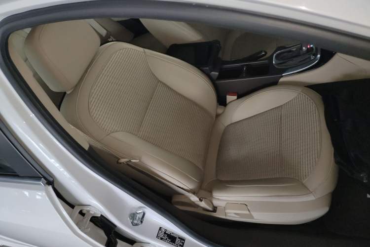 Used Buick Regal 2015 2.0L Leading Fashion Edition
