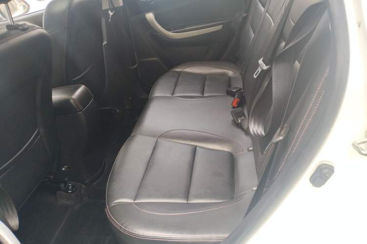 Used CHANGAN CS35 2015 1.6L Automatic Luxury Model China IV Standard
