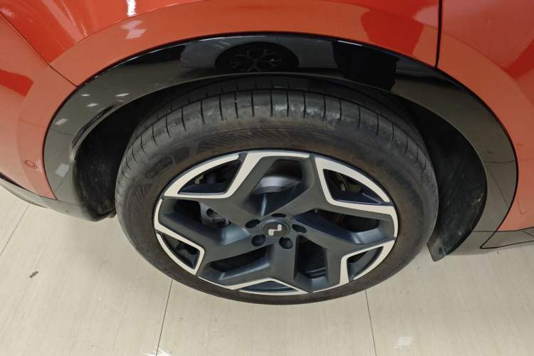 Used ONVO L60 2024 60 kWh Rear-Drive Version