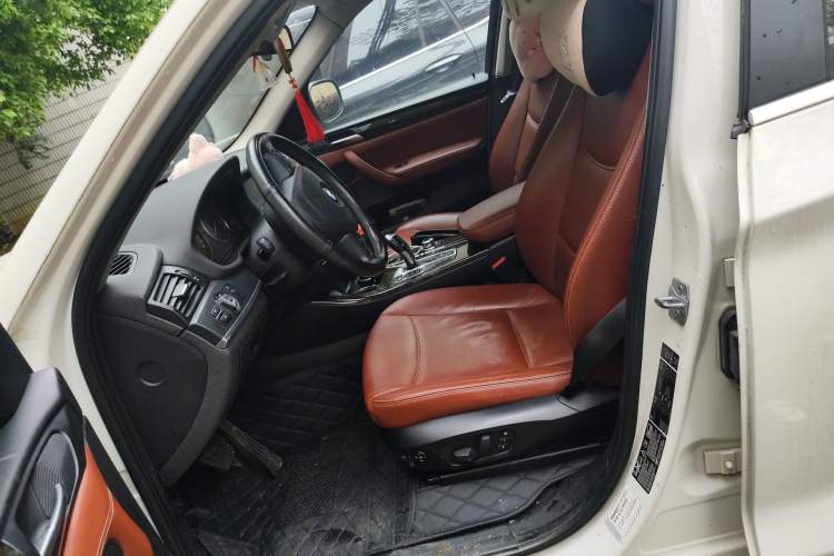 Used BMW X3 2013 Facelifted xDrive20i Luxury Edition Left Front Seat