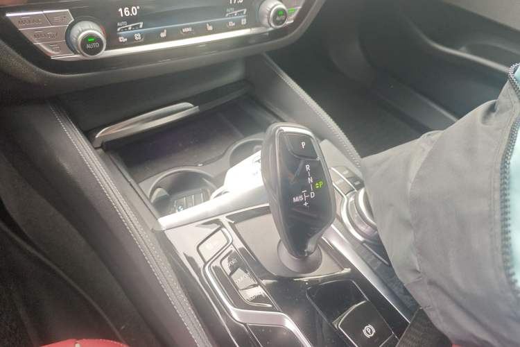 Used BMW 5 Series 2022 Restyled 530Li Leading Edition M Sport Package
