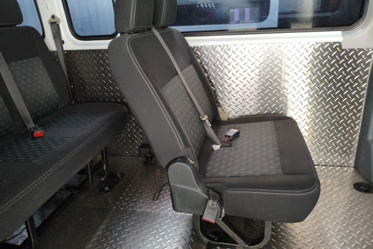 Used SAIC MAXUS Xintu V80 2021 2.0T Manual Classic Aoyuntong Long Wheelbase Mid-Roof 6/7/8/9-Seater