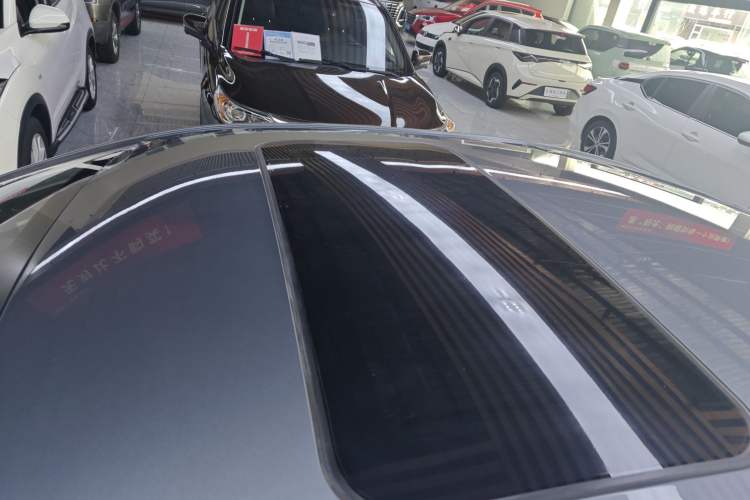 Used Roewe i5 2023 1.5L CVT Luxury Edition
