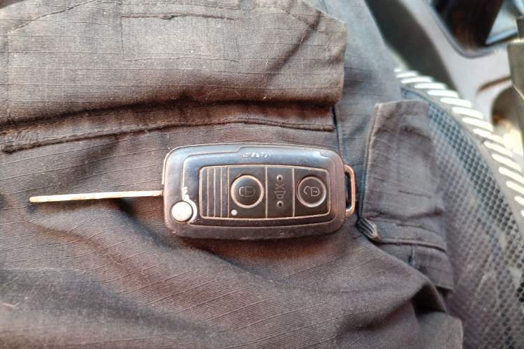 Used Wuling Hongguang 2015 1.2L S Base Model China V Standard Vehicle Key