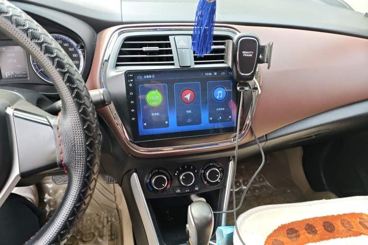 Used Suzuki Vitara S-Cross 2017 1.6L CVT Two-Wheel Drive Urban Fashion Model
