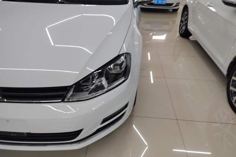 Used Volkswagen Golf 2015 1.4TSI Automatic Luxury Model