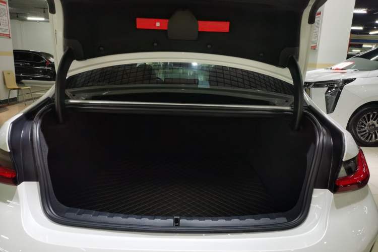 Used BMW 3 Series 2025 330Li M Sport Shadowline Package