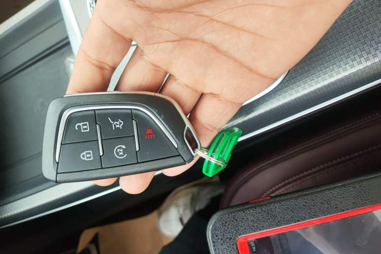 Used Cadillac XT5 2025 2.0T Platinum Edition
