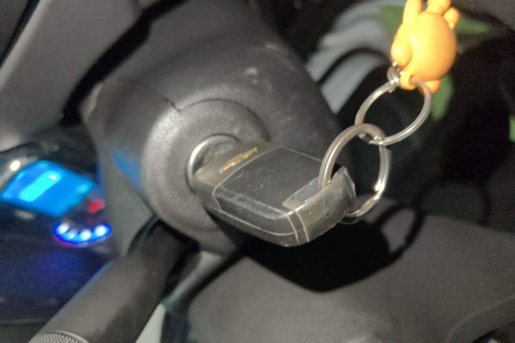 Used Chevrolet Trax 2016 1.4T Automatic Two-Wheel Drive Comfort Version with Sunroof Interior 1