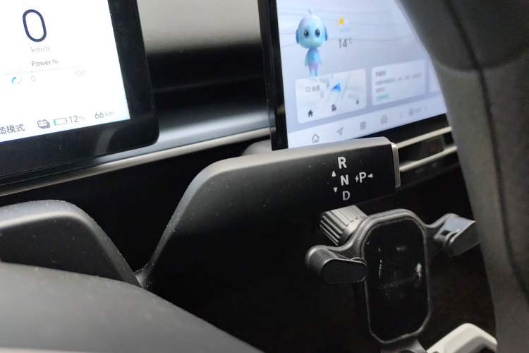 Used Venucia VX6 2024 520 Travel Edition
