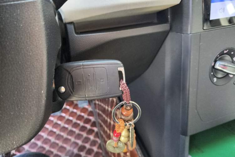 Used Wuling Zhengcheng 2021 1.5T Manual Comfort Version with Enclosed Windows