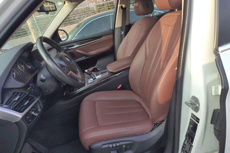 Used BMW X5 2014 xDrive35i Luxury Edition
