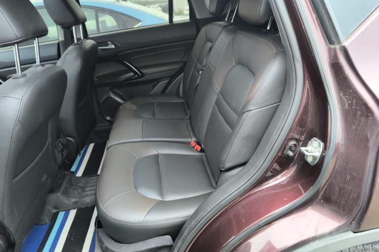 Used GAC Trumpchi GS4 2017 200T Manual Two-Wheel Drive Elite Edition Left Rear Seat