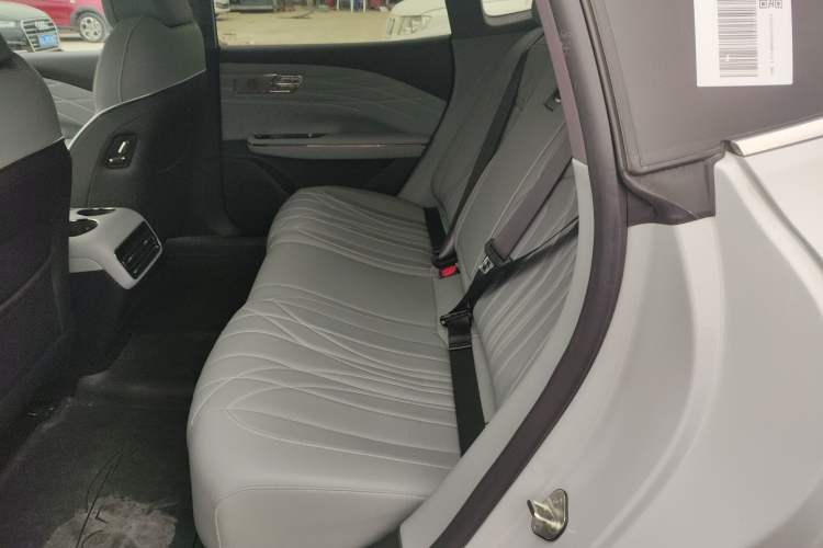 Used Geely Galaxy E8 2025 700 km Long-Range Intelligent Driving Version
